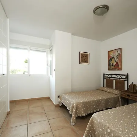 Residencial Amparo アパート